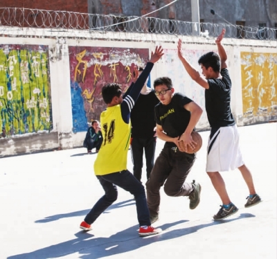 用一年不长的时间,做一件终生难忘的事