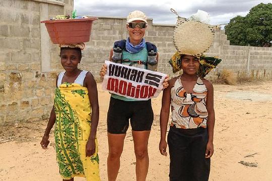 北京老外发起全球沙漠挑战,从中国发出节水召唤